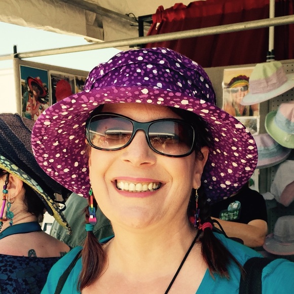 Meet your Posher, Anna - Picture 10 of 16